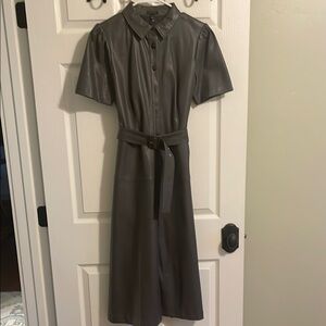 Ann Taylor Elegant Gray Belted Dress size 6